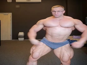 Muscle Hung Thick